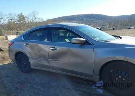 2013 Nissan Altima 2.5 S from USA, damaged, VIN 1N4AL3AP3DN543026